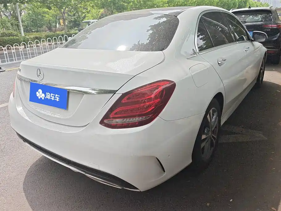 Mercedes-Benz C-Class 2016
