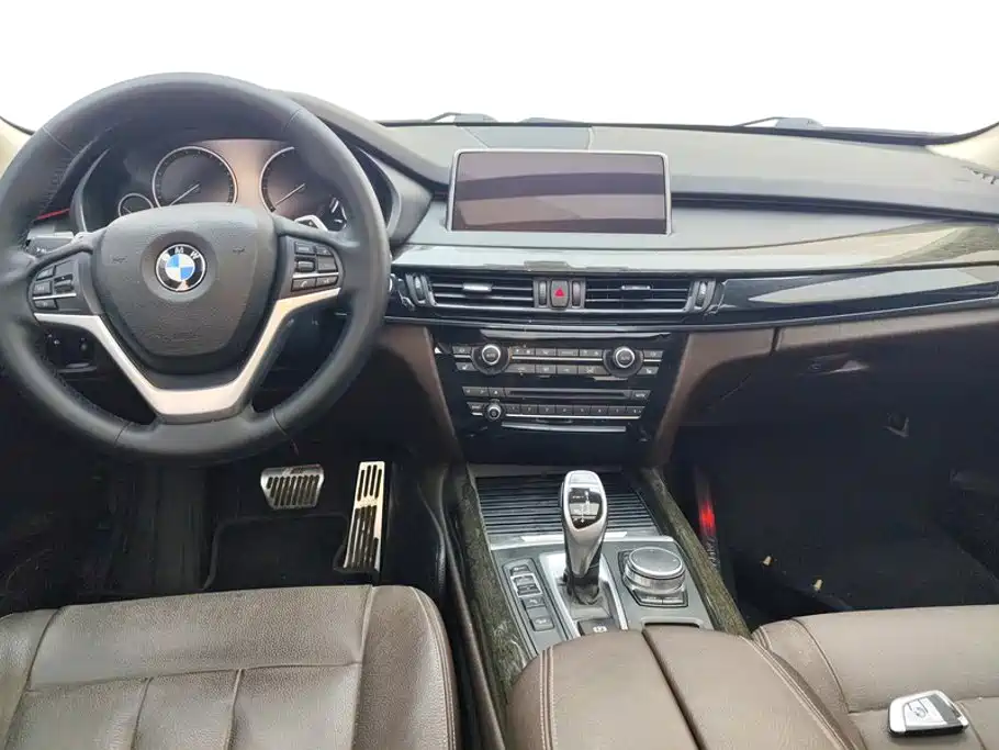 BMW X5 2017 — фото 12