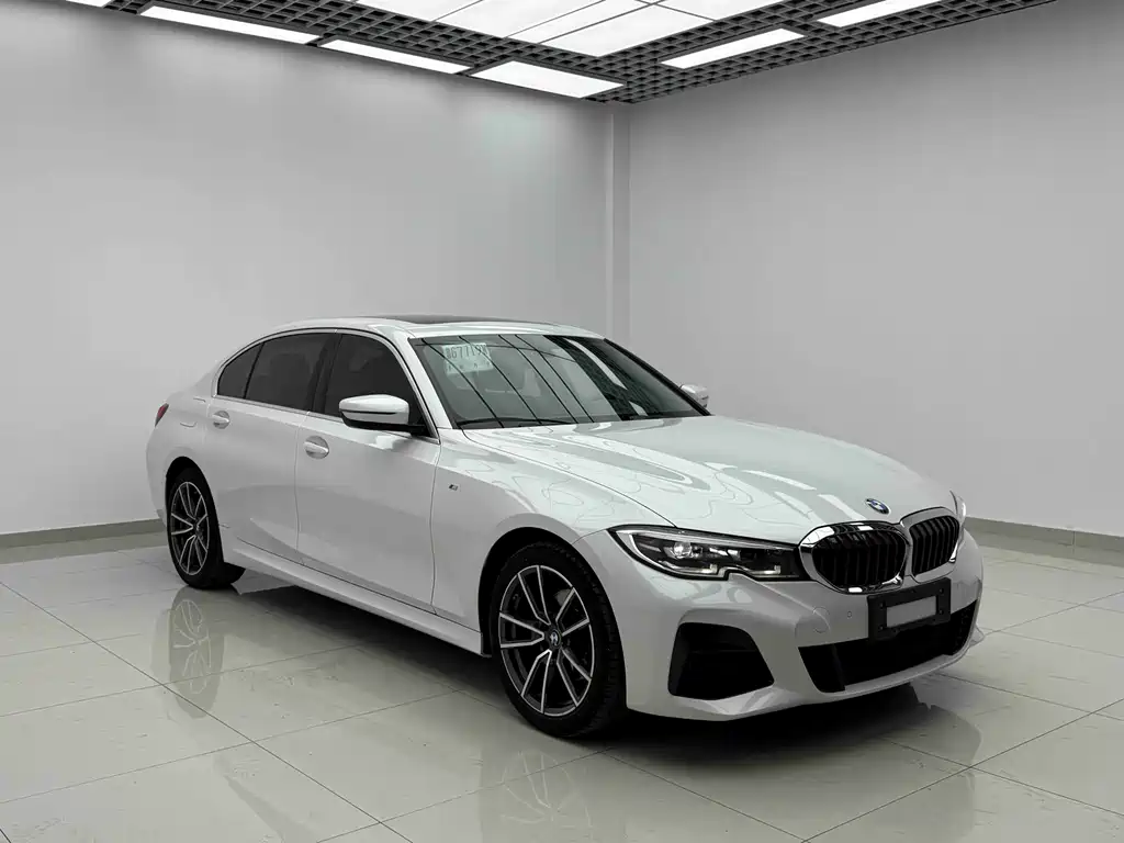 BMW 3 Series 2022