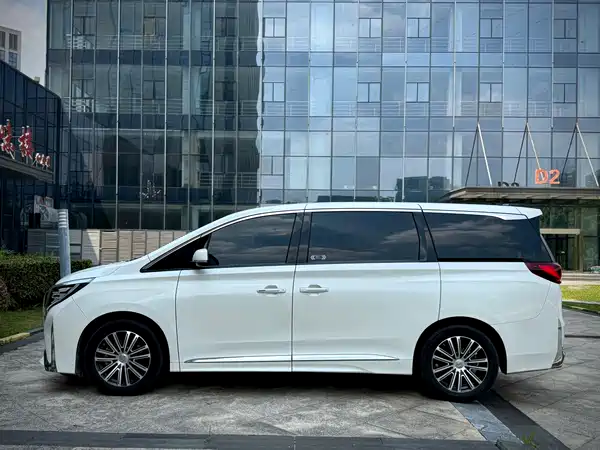 GAC Trumpchi M8 2021