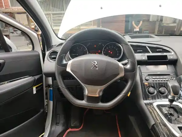Peugeot 3008 2015