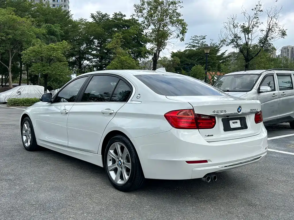 BMW 3 Series 2015 — фото 10