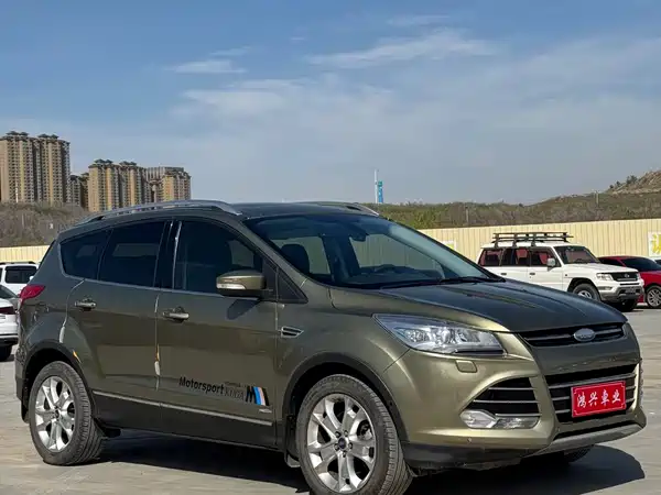 Ford Kuga 2015