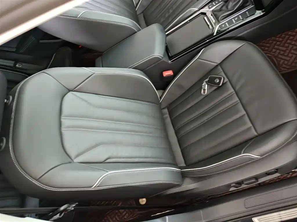 Volkswagen Passat PHEV 2022 — фото 25
