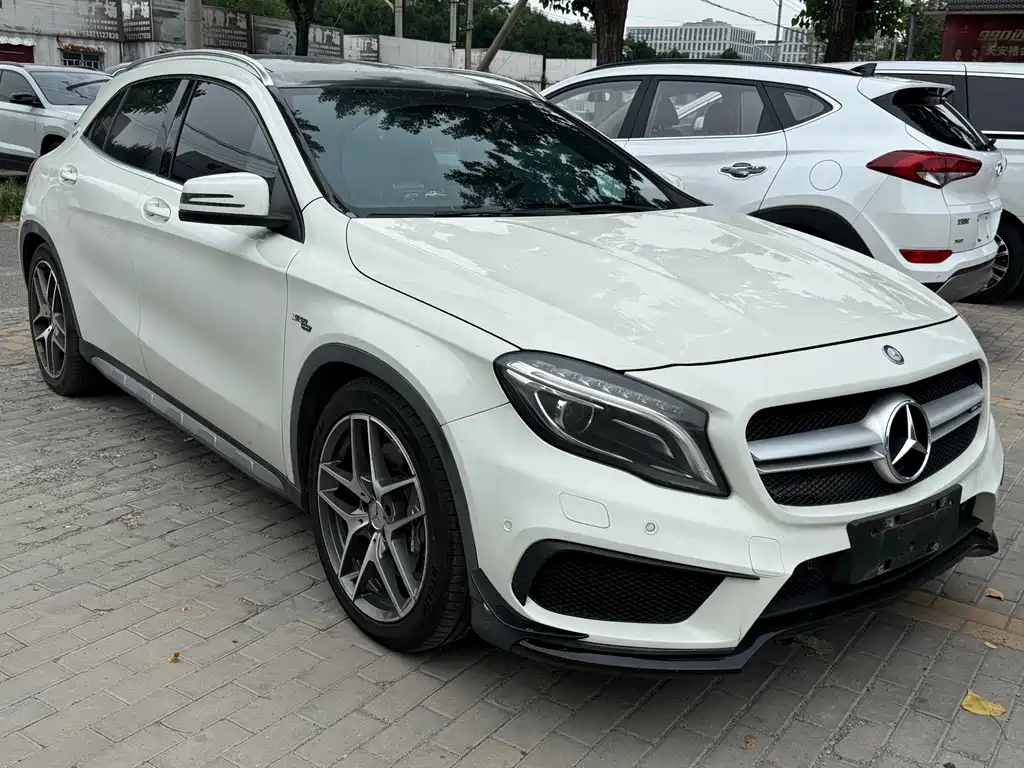 Mercedes-Benz GLA AMG 2015 — фото 3