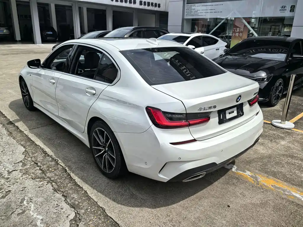 BMW 3 Series 2020 — фото 12