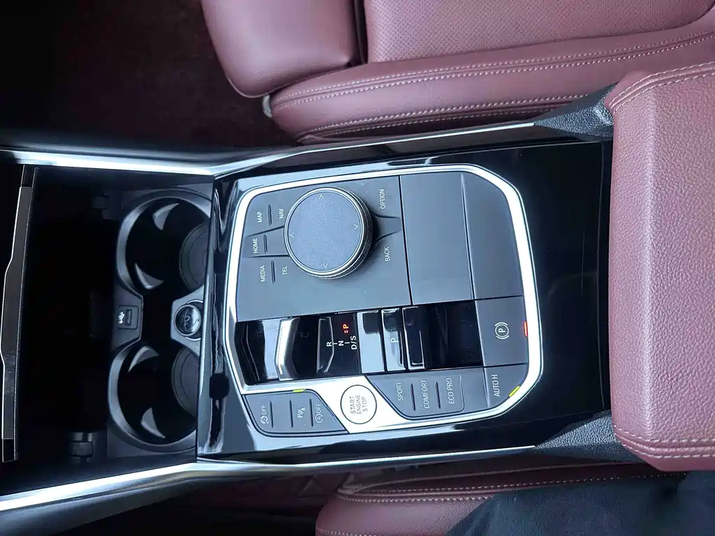 BMW 3 Series 2023 — фото 15