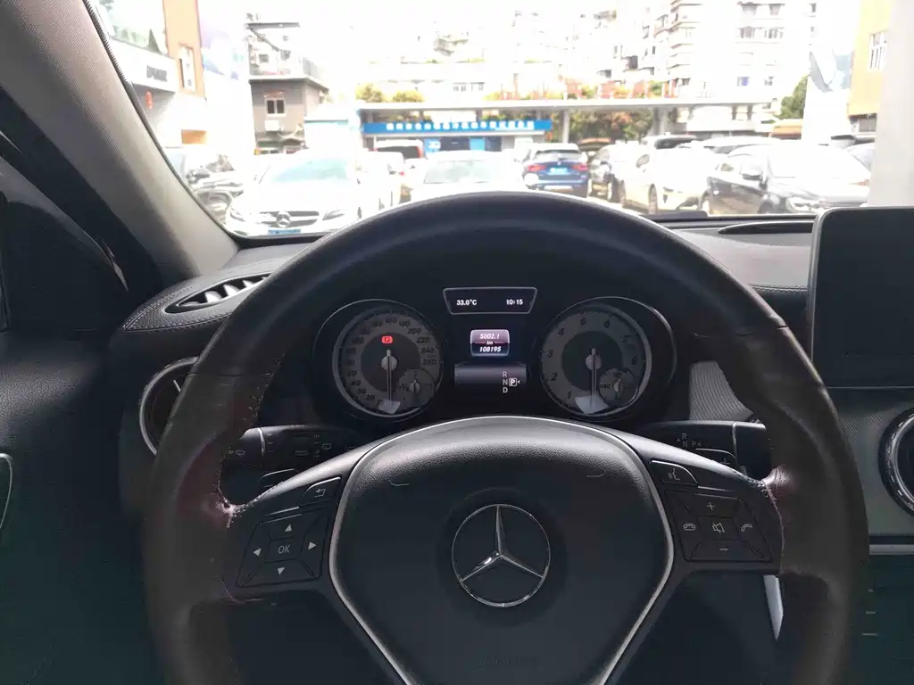 Mercedes-Benz GLA 2016 — фото 18