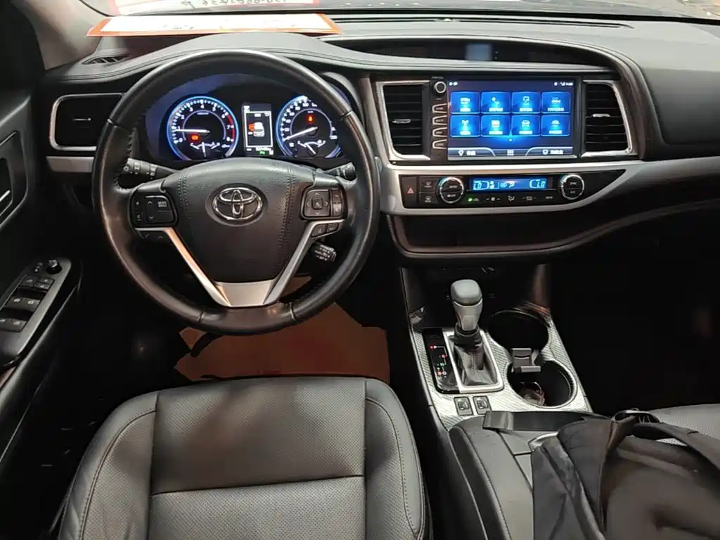 Toyota Highlander 2019 — фото 10