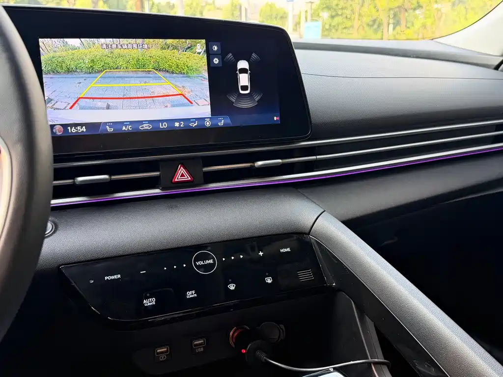 Hyundai Elantra 2022