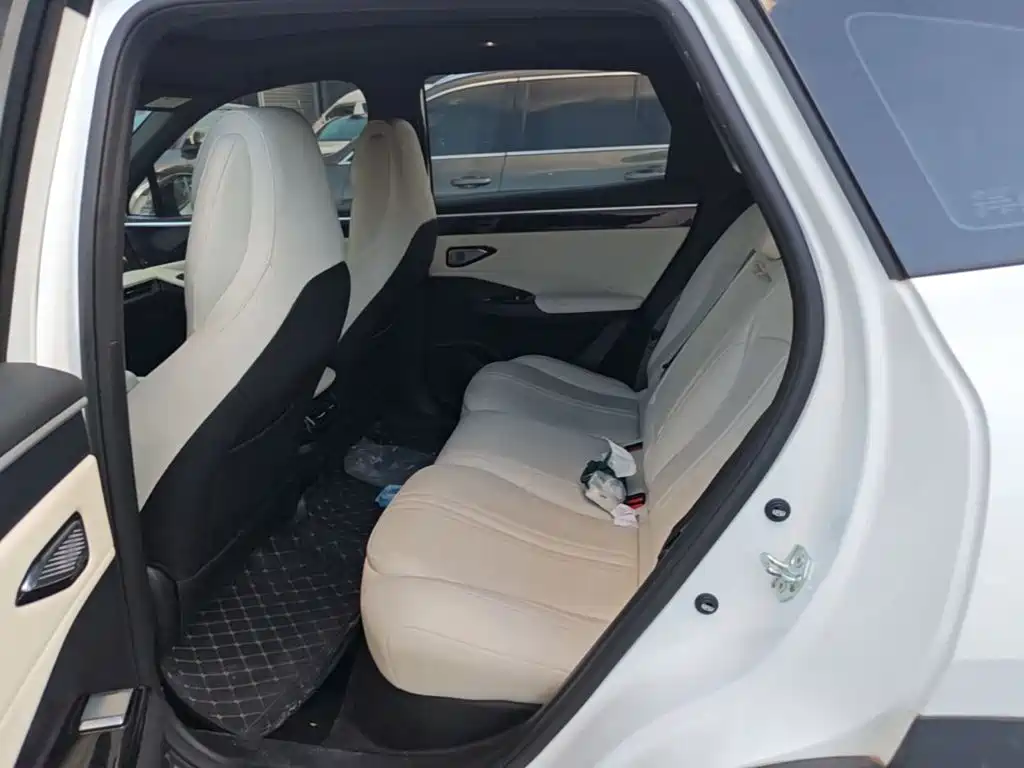 Geely Galaxy L7 2023 — фото 17