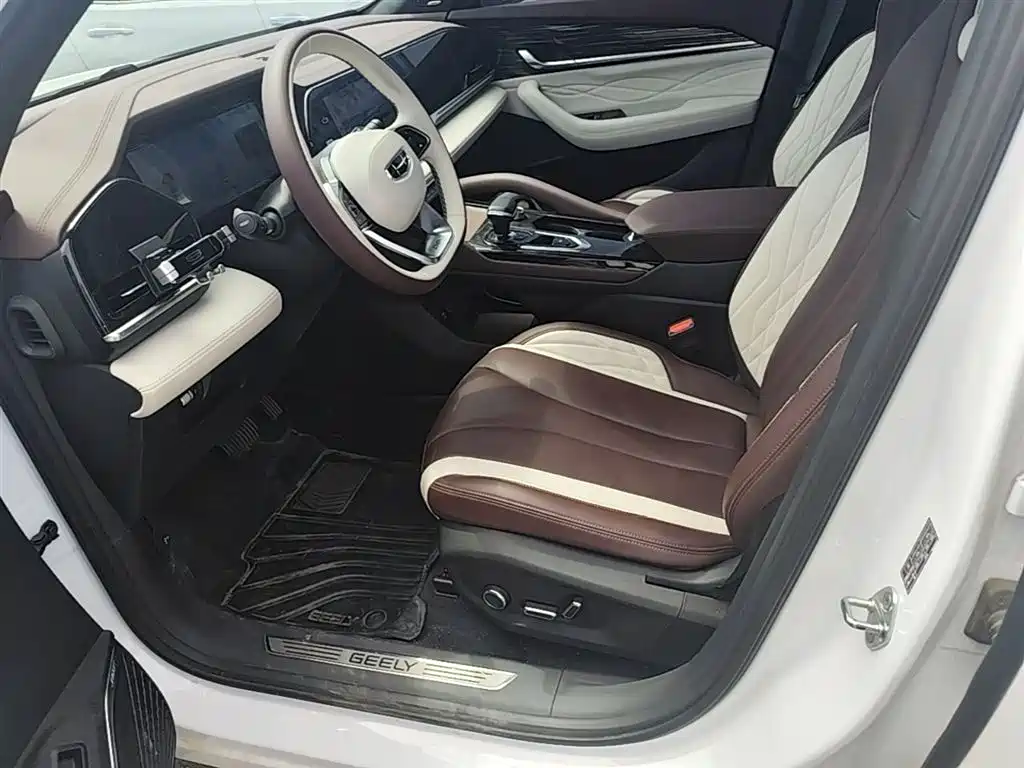 Geely Xingyue L 2023 — фото 15