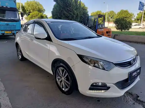 Changan Eado XT 2015