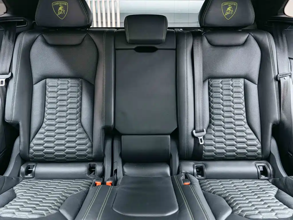 Lamborghini Urus 2021 — фото 22