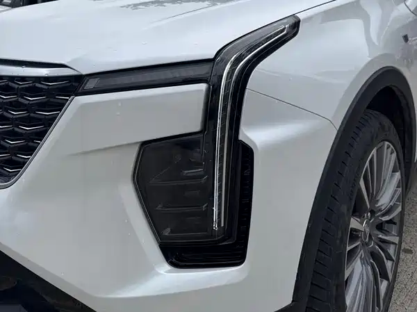 Cadillac XT4 2024