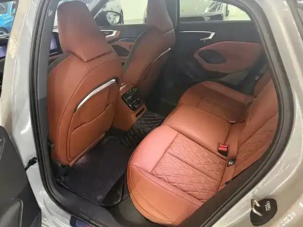 Audi A5L 2025