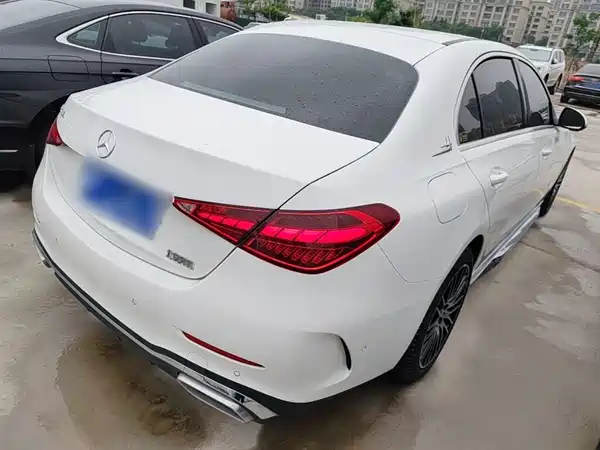 Mercedes-Benz C-Class 2023