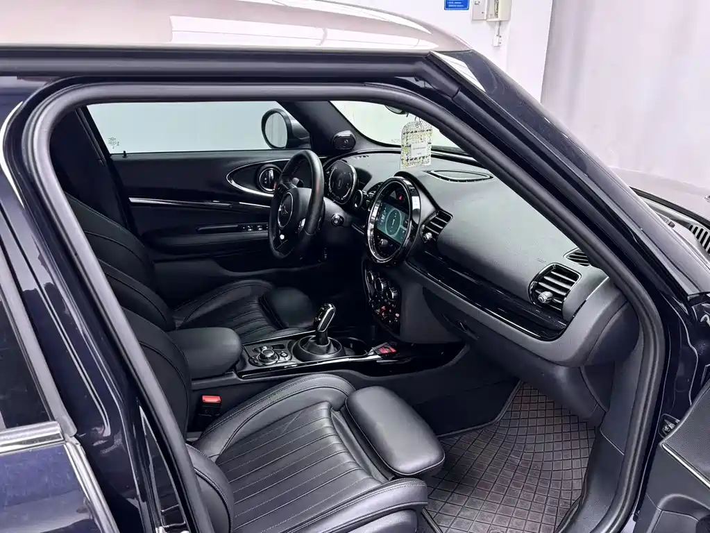 MINI Clubman 2023