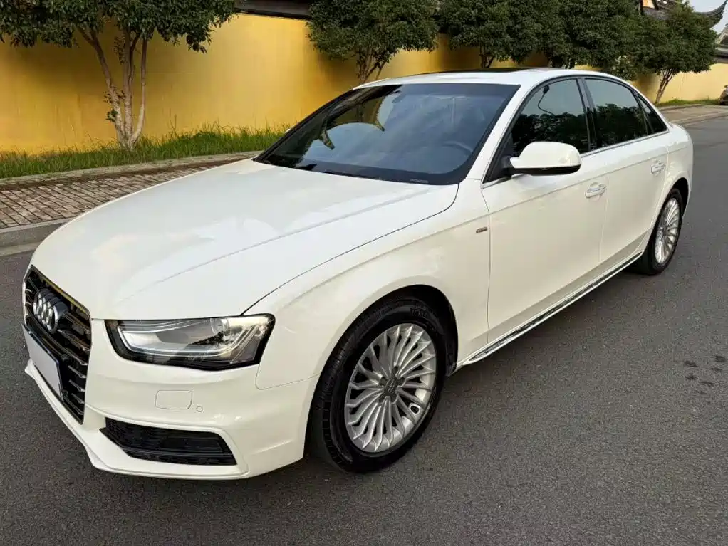 Audi A4L 2016