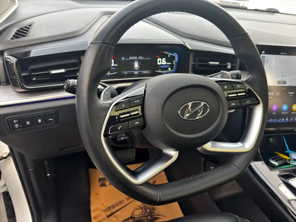 Hyundai Custo 2023 — фото 23