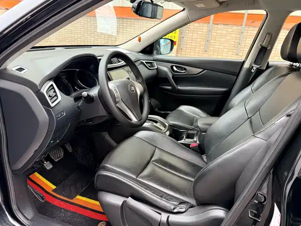 Nissan X-Trail 2015