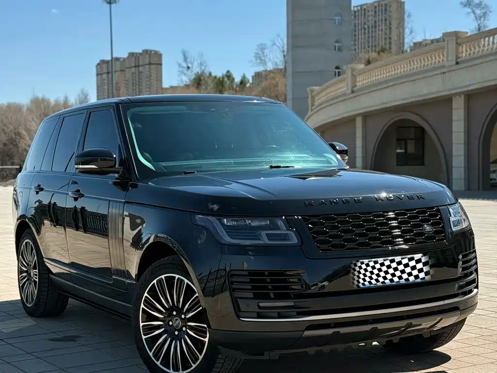 Land Rover Range Rover 2019 — фото 1