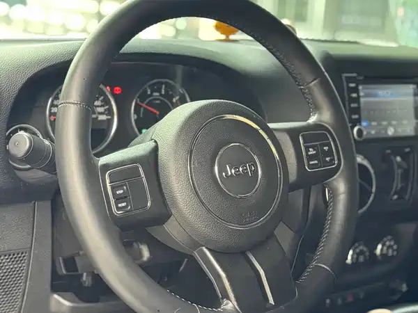 Jeep Wrangler 2014