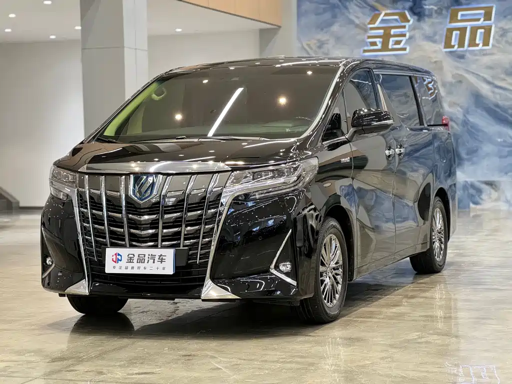 Toyota Alphard 2023 — фото 1