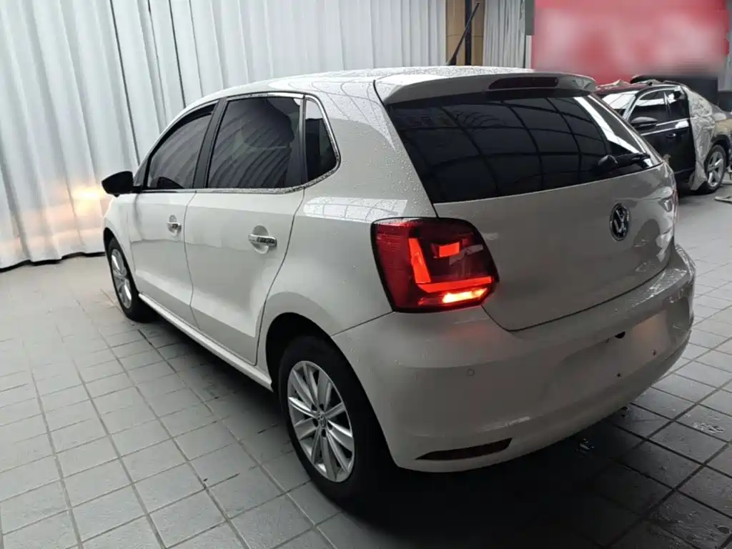 Volkswagen Polo 2015