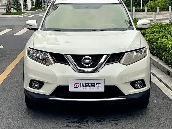 Nissan X-Trail 2015