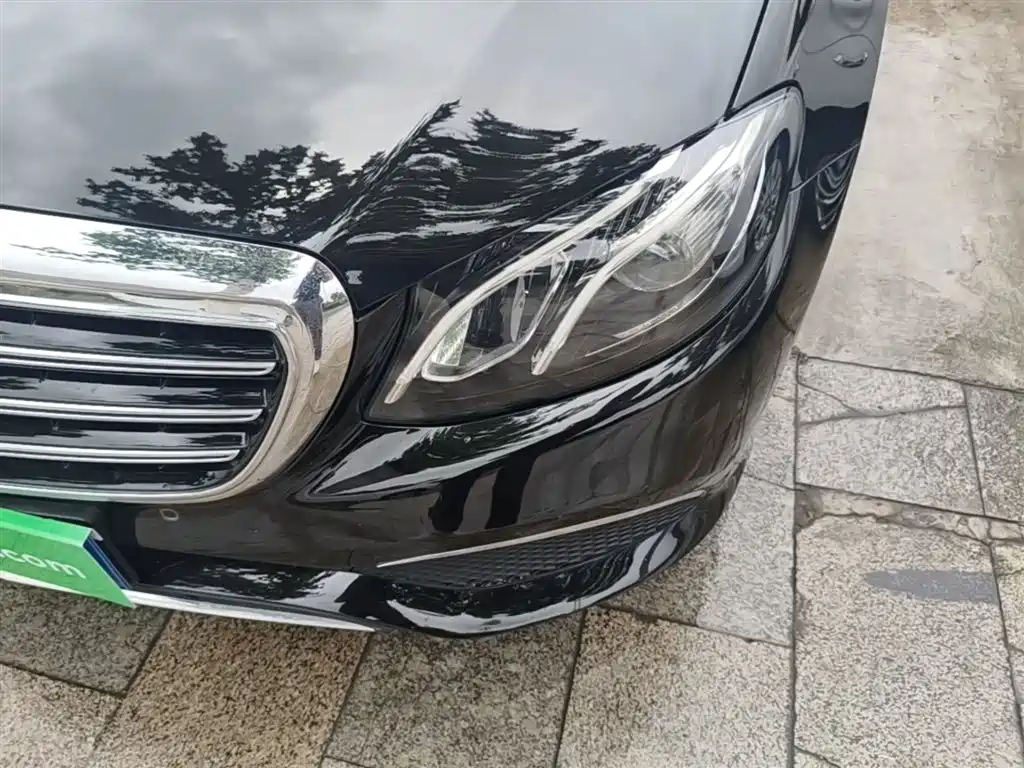 Mercedes-Benz E-Class 2018 — фото 24