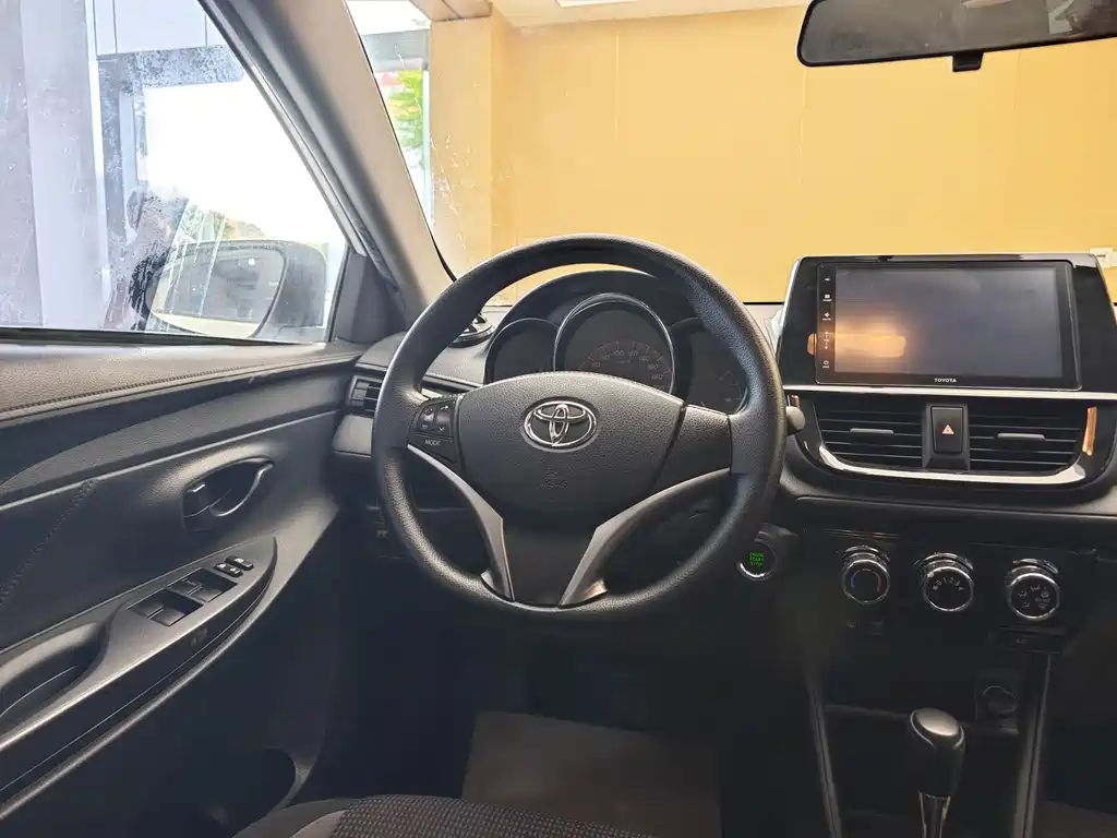 Toyota Vios 2023 — фото 14