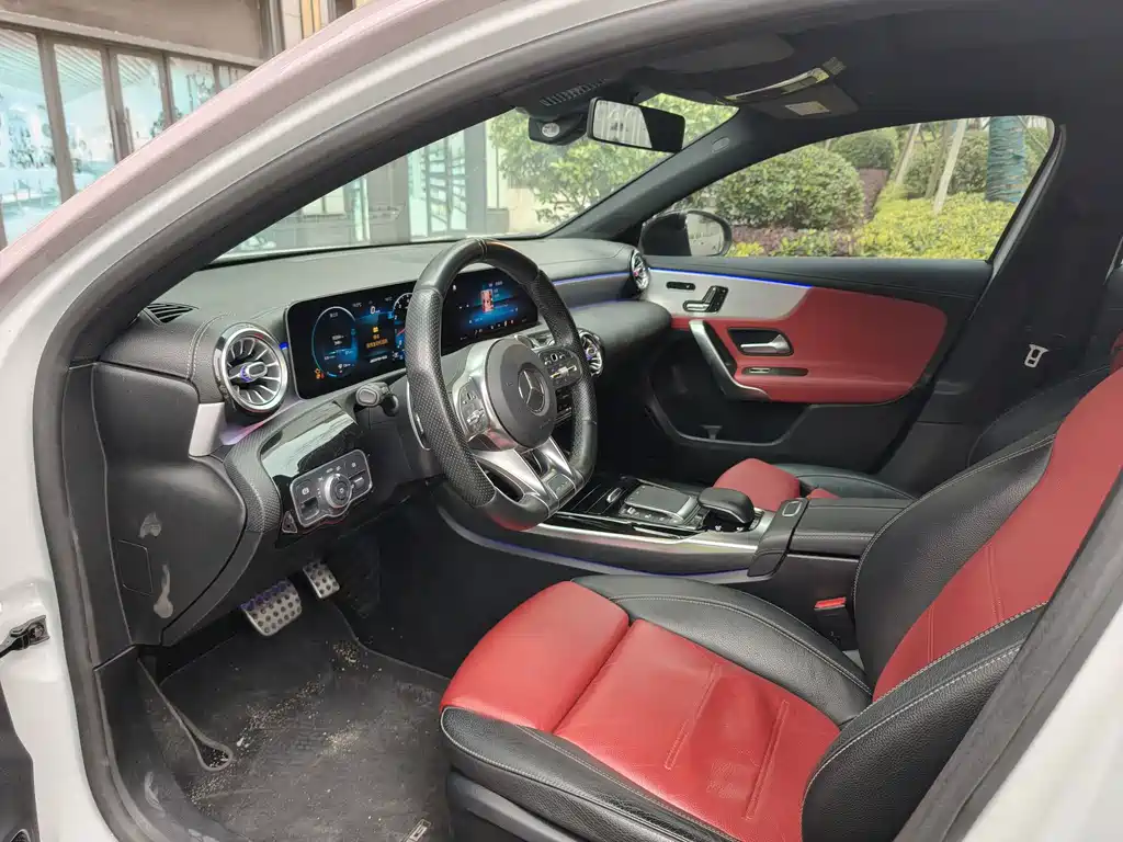 Mercedes-Benz A-Class AMG 2020 — фото 7
