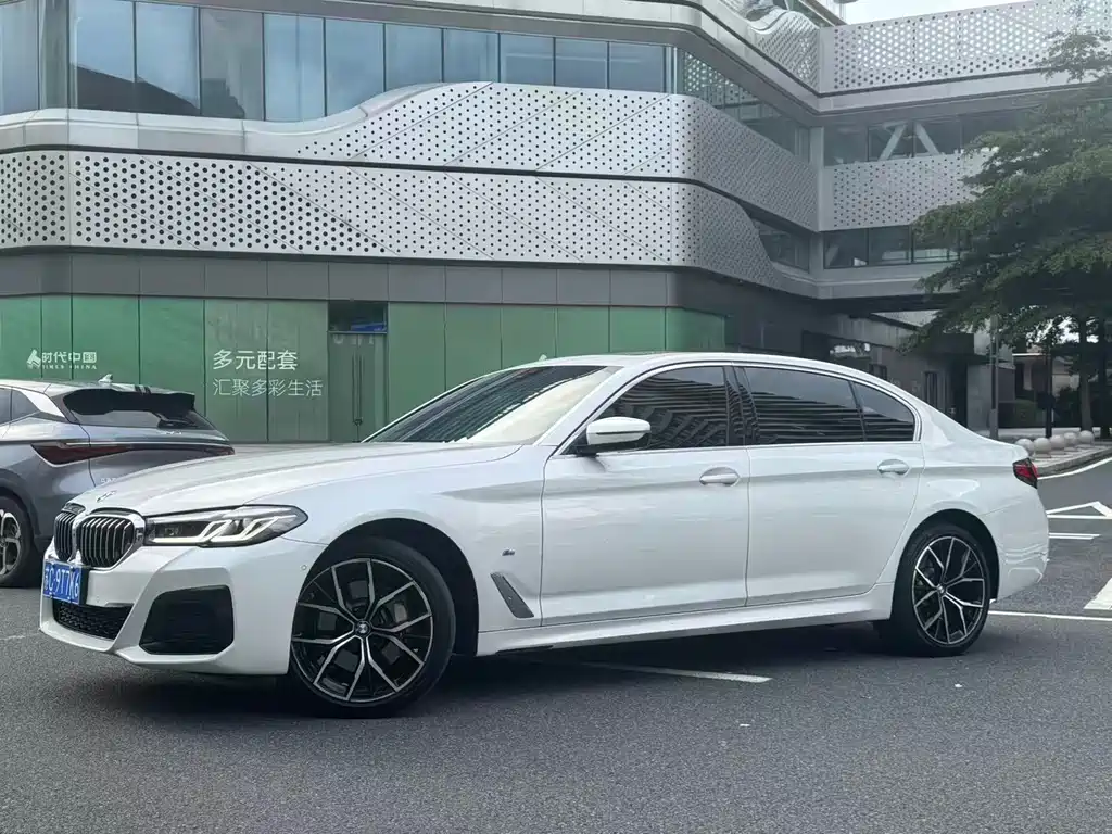 BMW 5 Series 2022