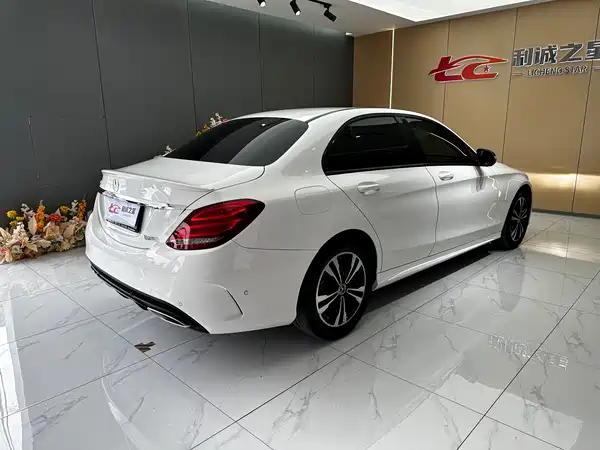 Mercedes-Benz C-Class 2018