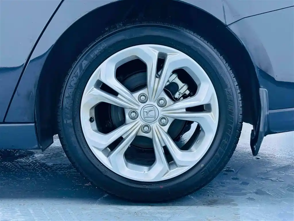 Honda Accord 2024 — фото 11