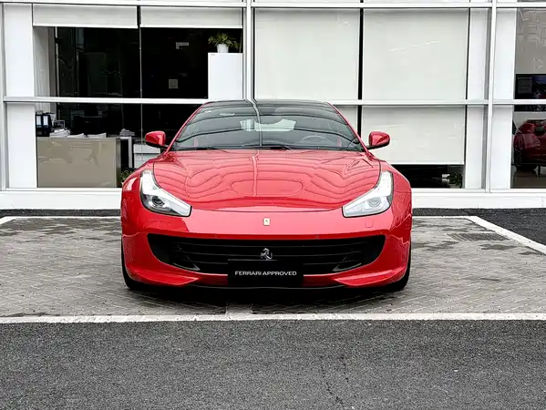 Ferrari GTC4Lusso 2017