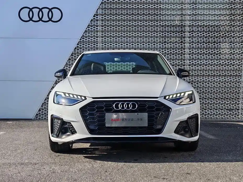 Audi A4L 2023 — фото 2