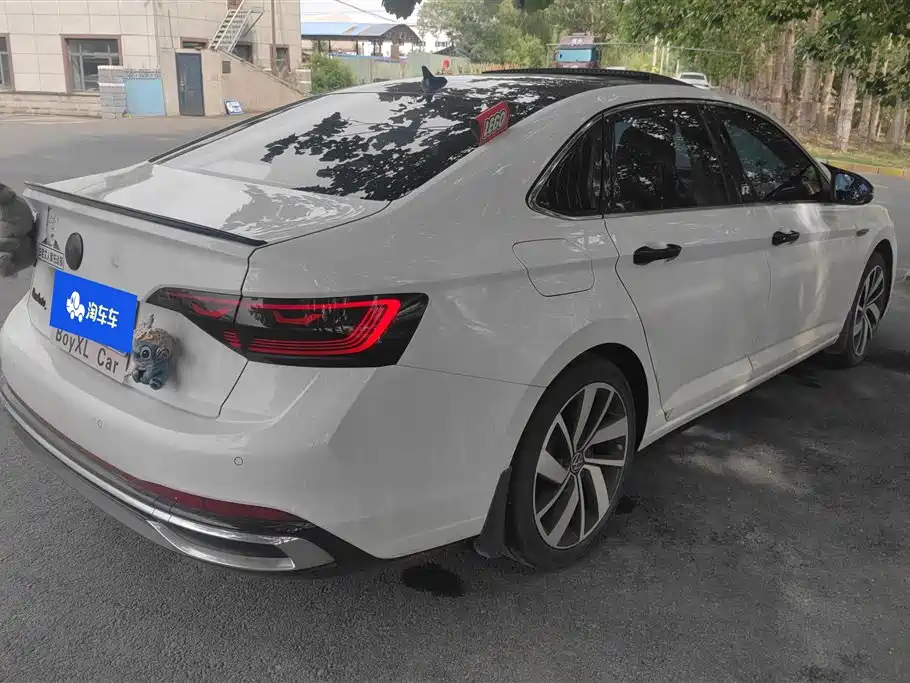 Volkswagen Sagitar 2023