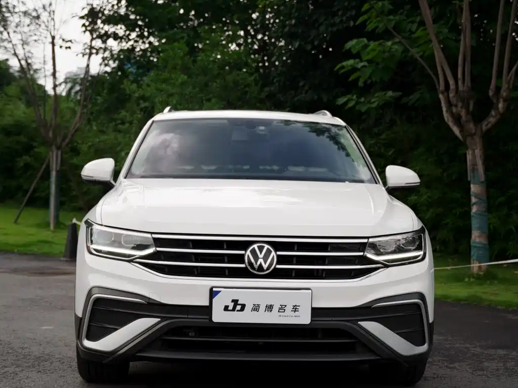 Volkswagen Tiguan L 2021 — фото 2