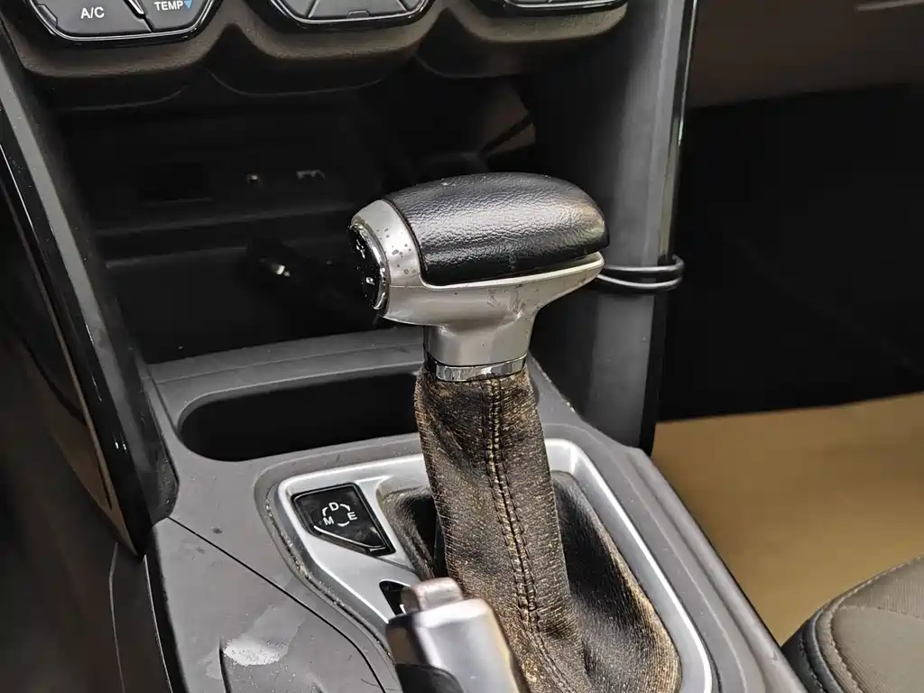 GAC Motor Trumpchi GS4 2015 — фото 17