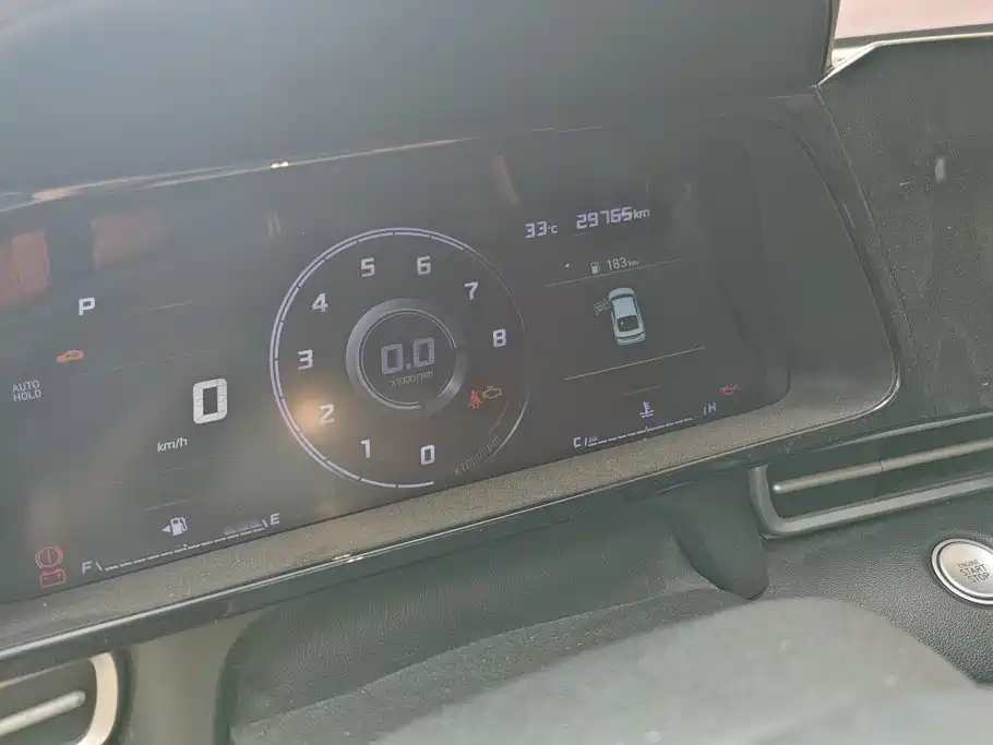 Hyundai Elantra 2023 — фото 14