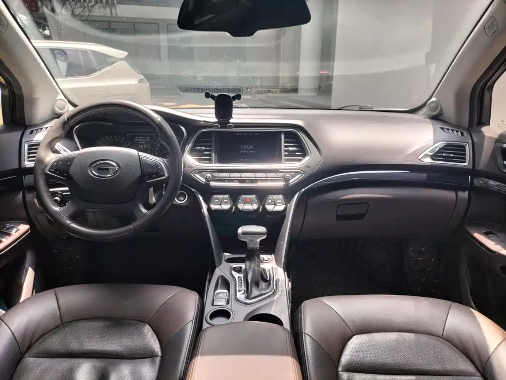 GAC Motor Trumpchi GS4 2018 — фото 15