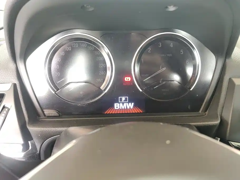 BMW 1 Series 2018 — фото 14