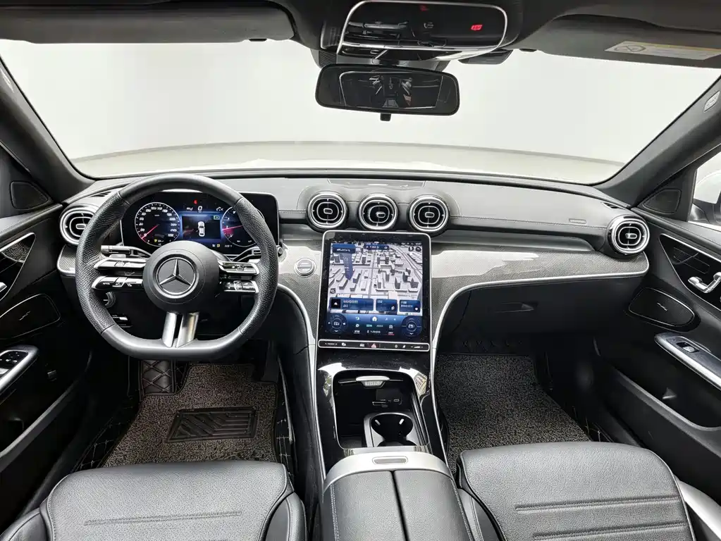 Mercedes-Benz C-Class 2023 — фото 10