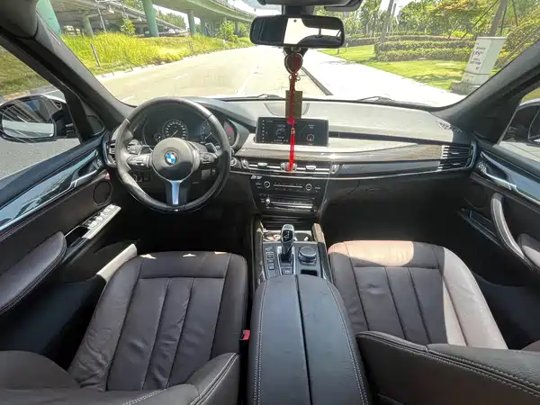 BMW X5 2019