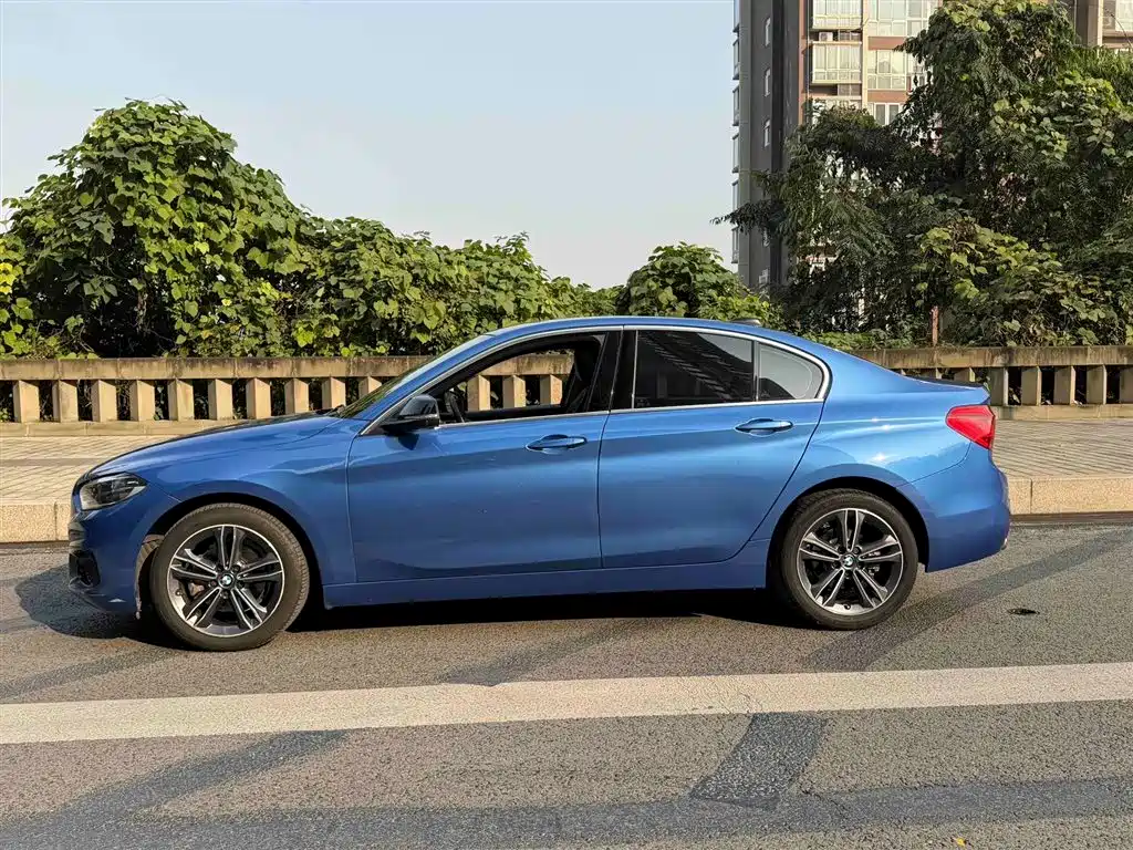 BMW 1 Series 2018 — фото 5