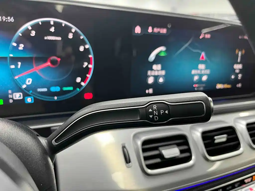 Mercedes-Benz GLE AMG 2020 — фото 15
