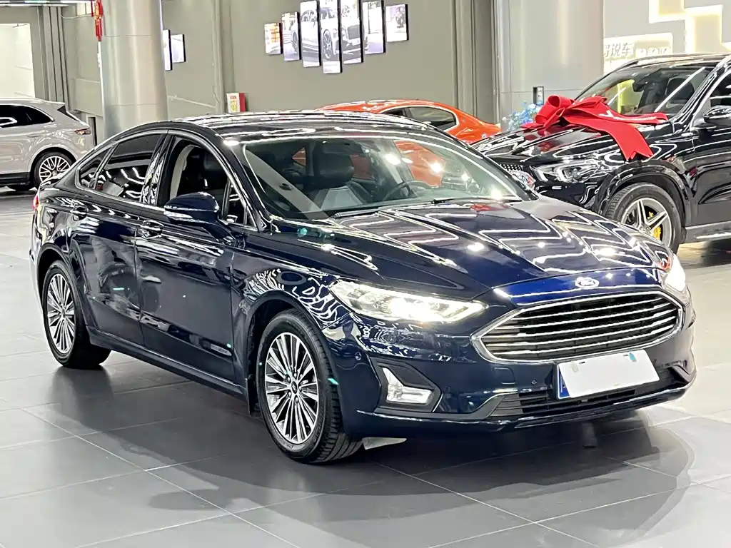 Ford Mondeo 2020 — фото 3