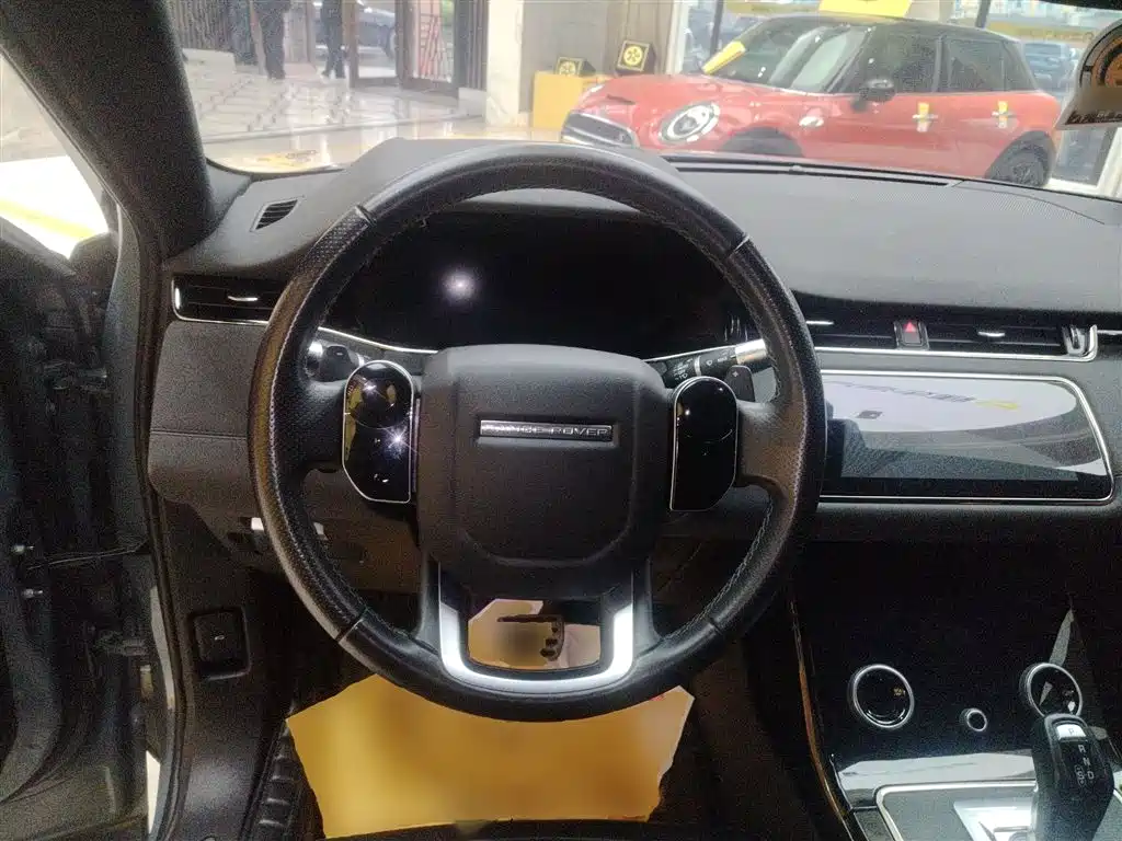 Land Rover Evoque 2020 — фото 7